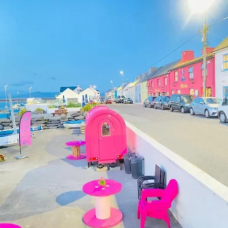 Village Апартаменты *